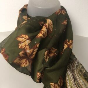 VTG Harve Barnard Foliage, Medallion Border Oblong Scarf Indian Summer motif